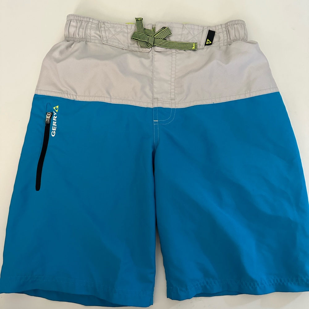 Boy’s color changing swim trunks